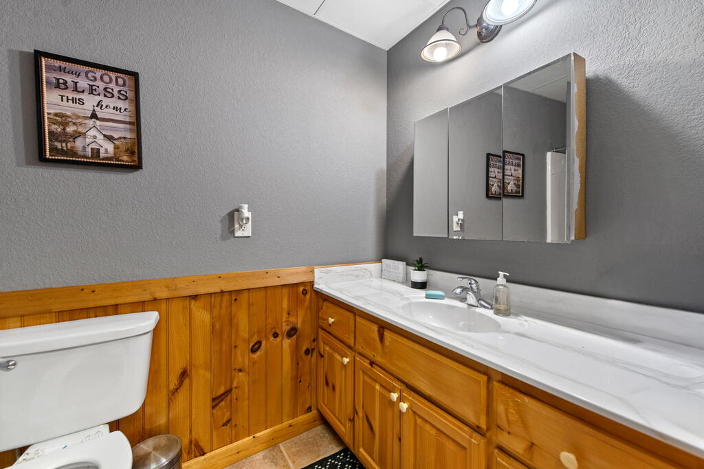 204 Lakeview Dr Property Photo 50
