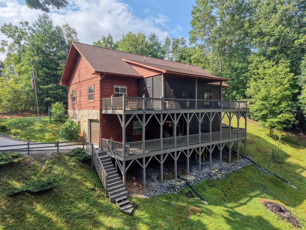 66 Huntington Circle Property Photo 8