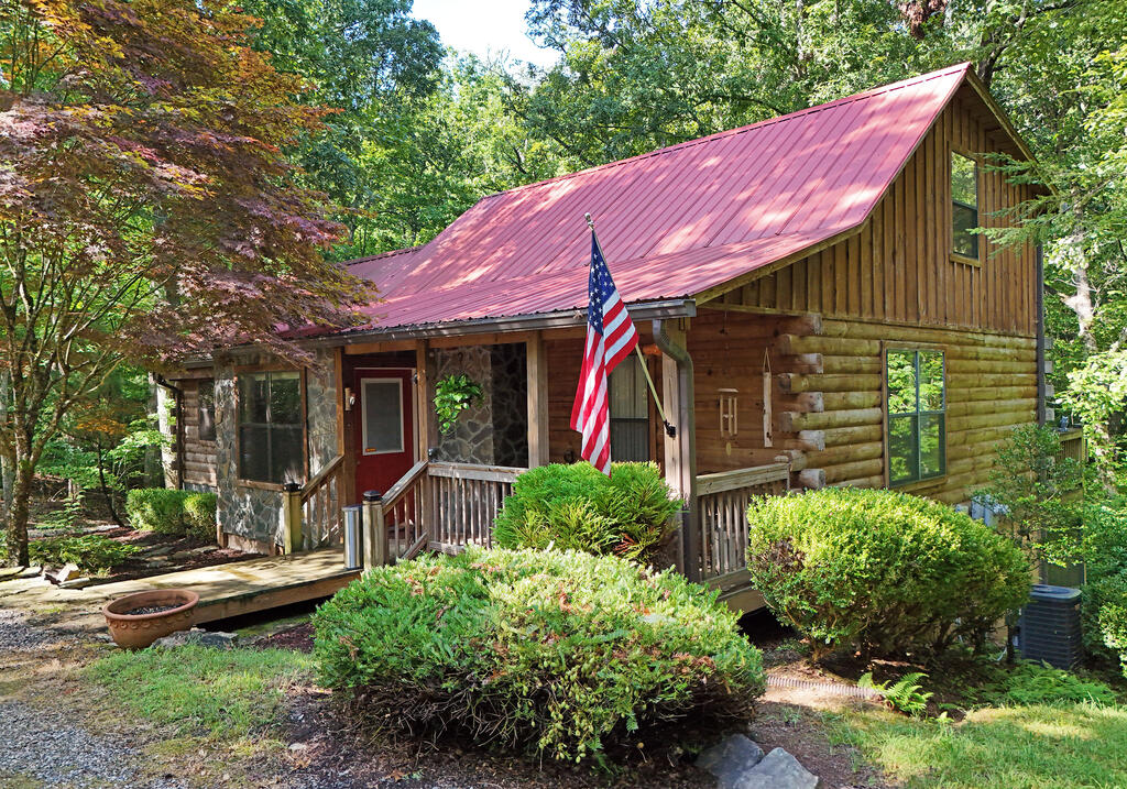 566 Sharewood Forest Property Photo 1