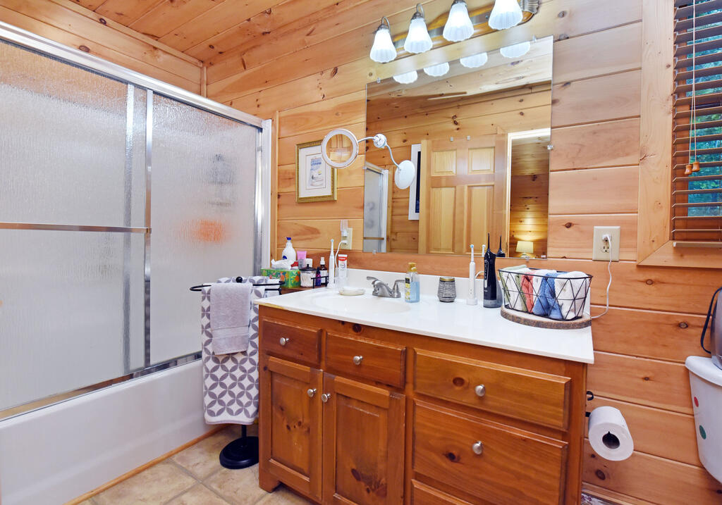 769 Ross Ridge Road Property Photo 37