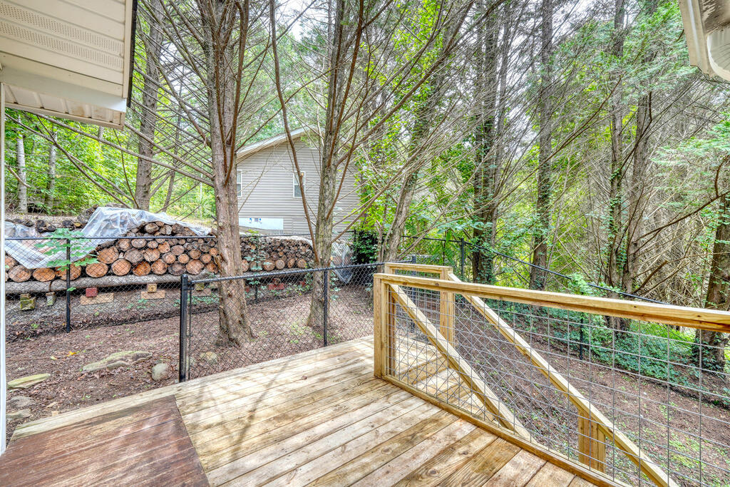 553 Grayce Lane Property Photo 12