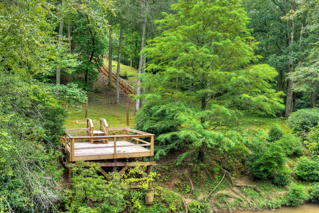 400 Matrix Circle Property Photo 5