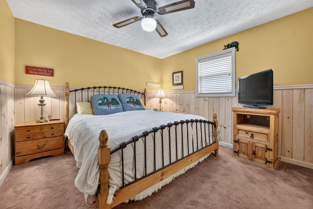 400 Matrix Circle Property Photo 23