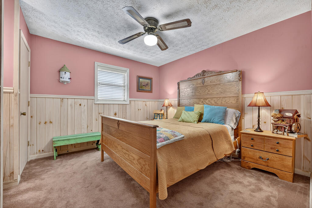 400 Matrix Circle Property Photo 27