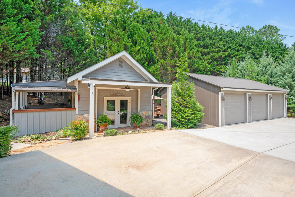 2064 Knight Road Property Photo 3