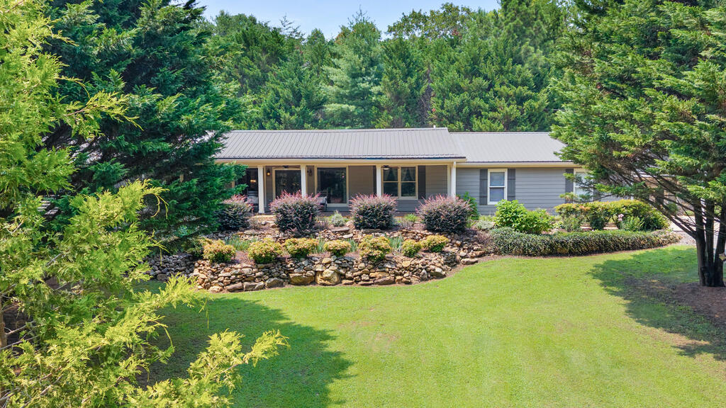 2064 Knight Road Property Photo 4