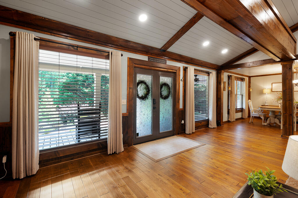 2064 Knight Road Property Photo 13
