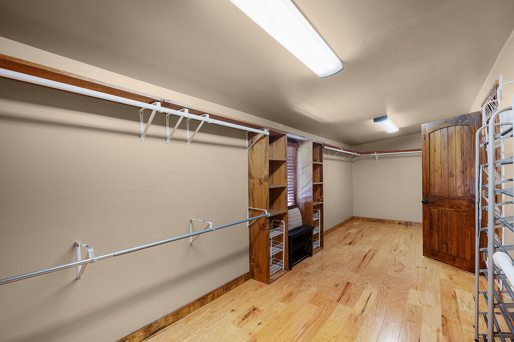 2064 Knight Road Property Photo 30