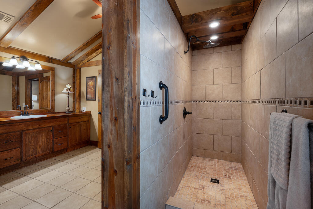 2064 Knight Road Property Photo 31