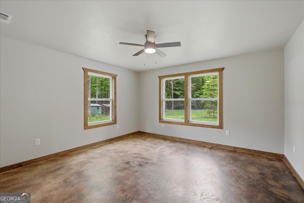 65 Bay Ct Property Photo 23