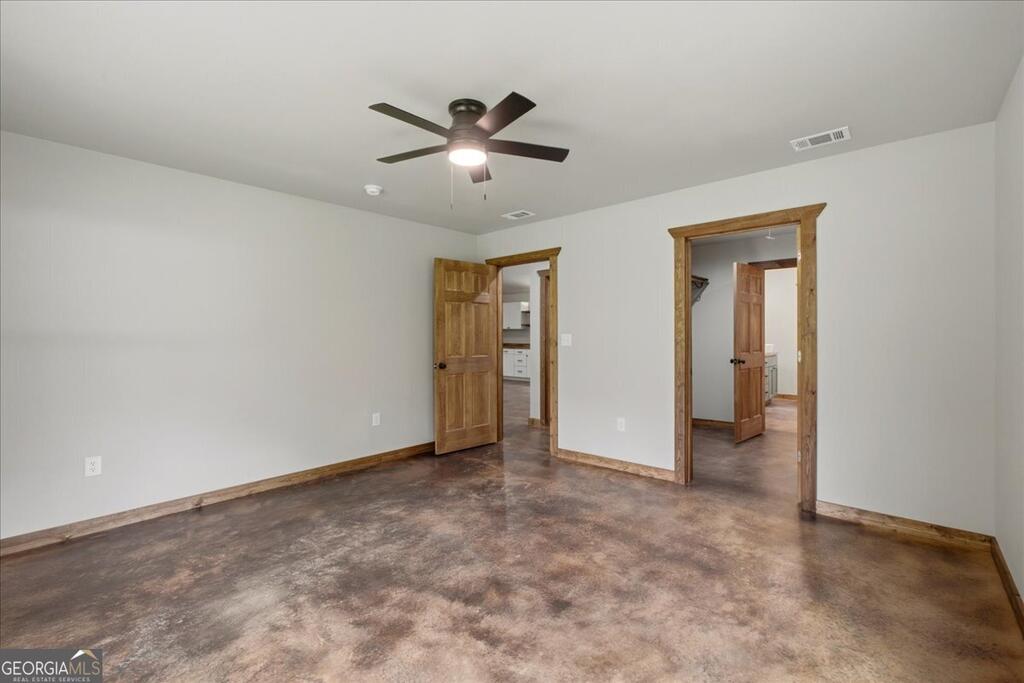 65 Bay Ct Property Photo 24