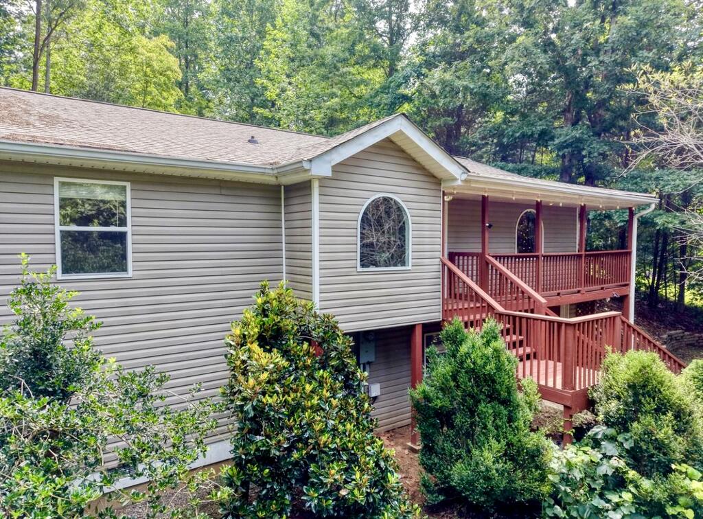 557 Grayce Lane Property Photo 2