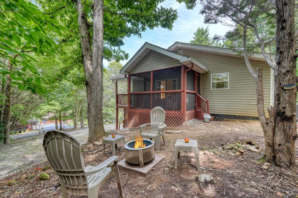 557 Grayce Lane Property Photo 32