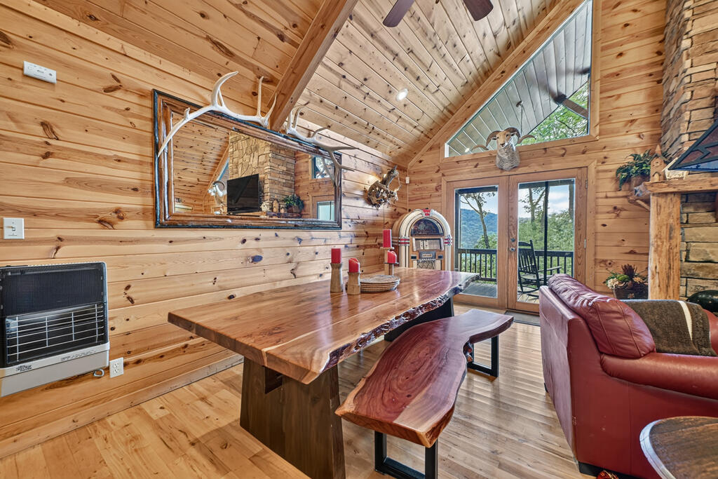 1579 Mangums Trail Property Photo 15