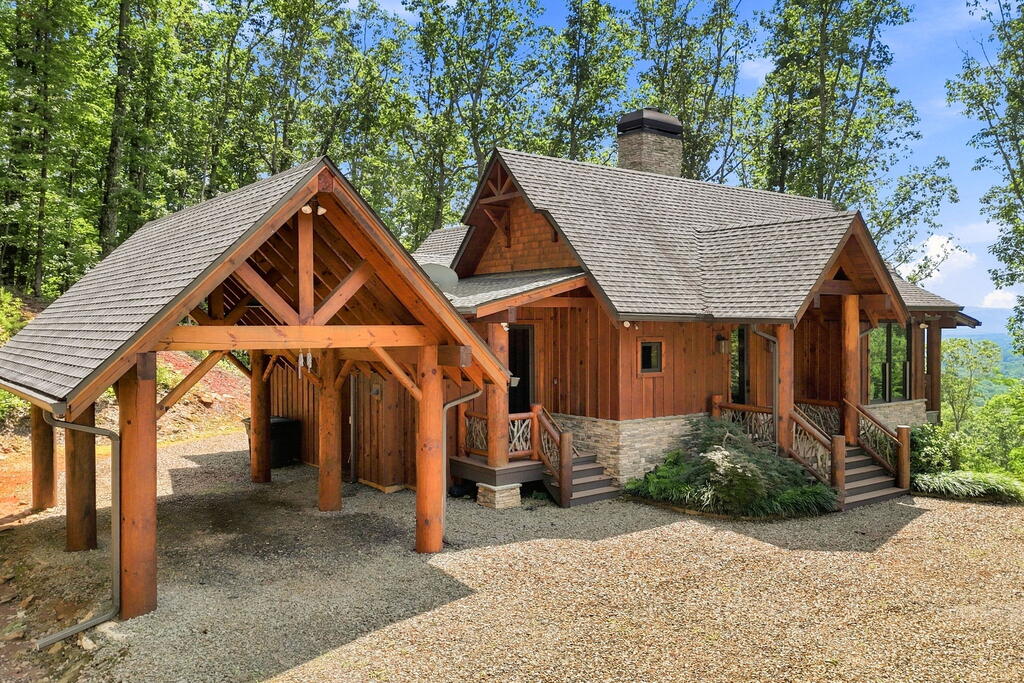 1175 Wolfcreek Road Property Photo 1
