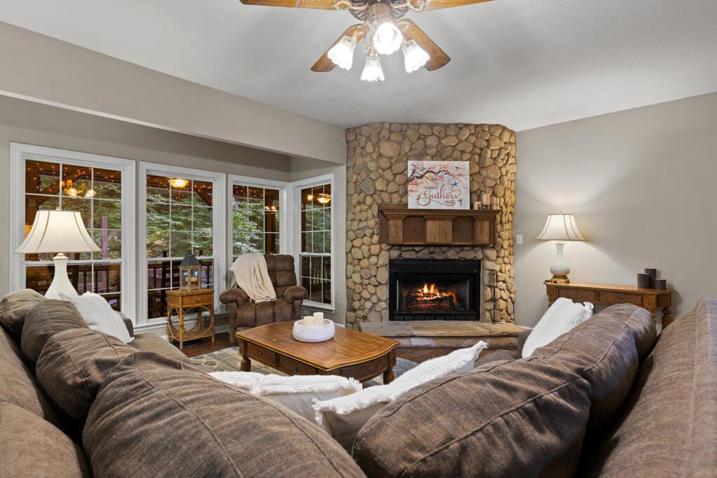 434 Lemmon Drive Property Photo 17