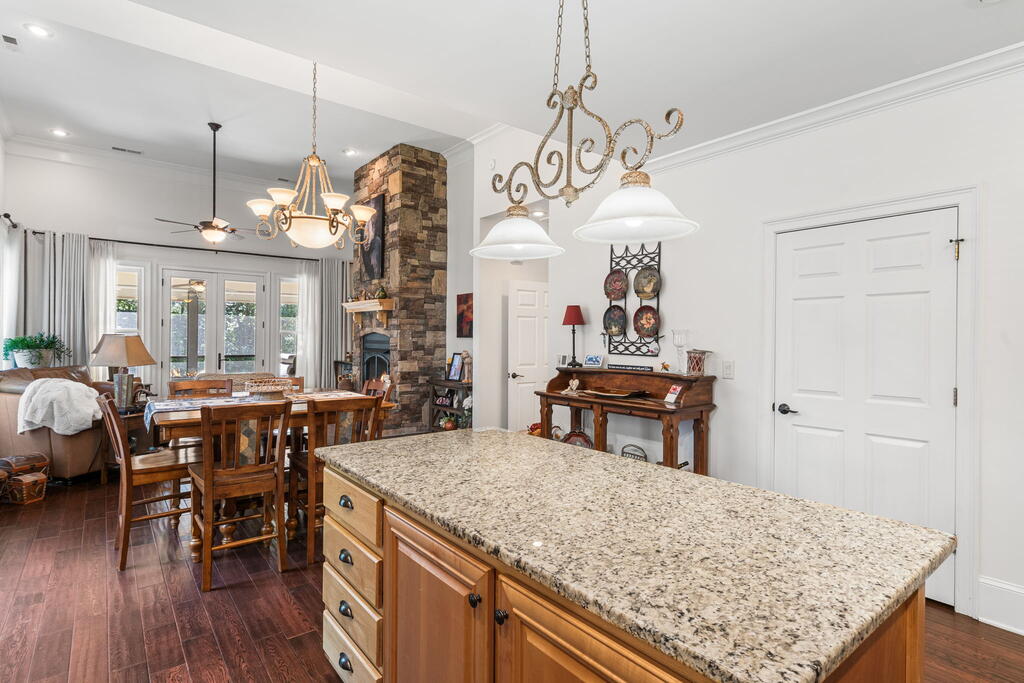 358 Licklog Ridge Property Photo 11