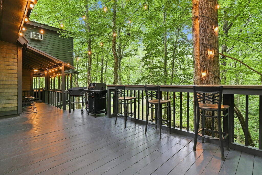 211 S Poplar Drive S Property Photo 8
