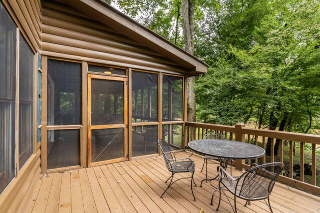 110 Novena Court Property Photo 9