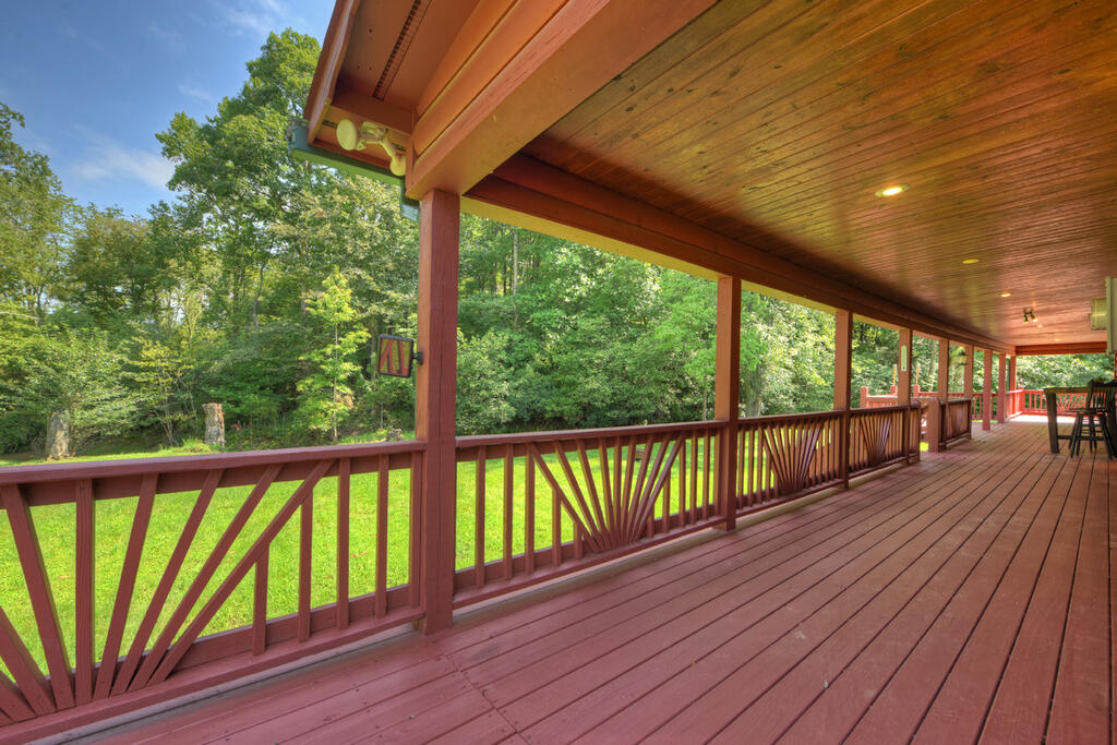 1792 Wolf Creek Road Property Photo 11