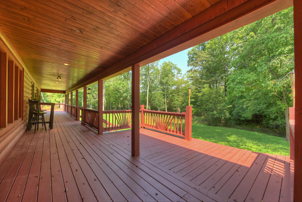 1792 Wolf Creek Road Property Photo 12
