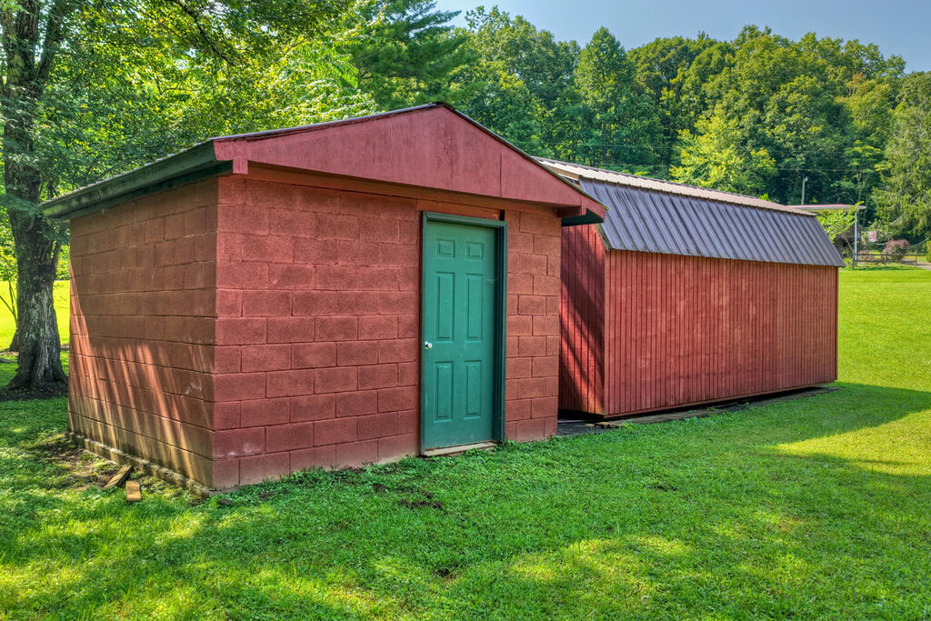 1792 Wolf Creek Road Property Photo 43