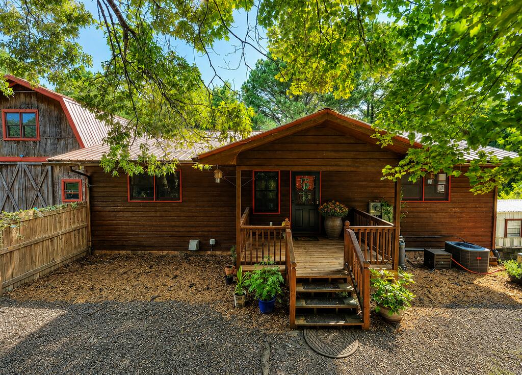 4782 Squirrel Hunting Road Property Photo 1