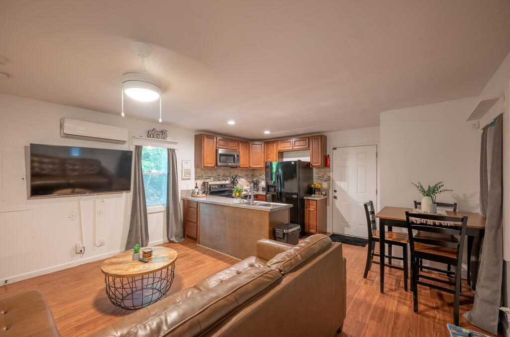 257 Pen Drive Property Photo 4