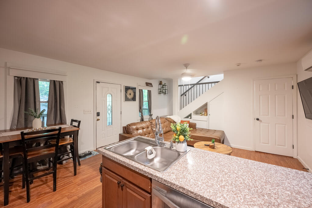 257 Pen Drive Property Photo 8
