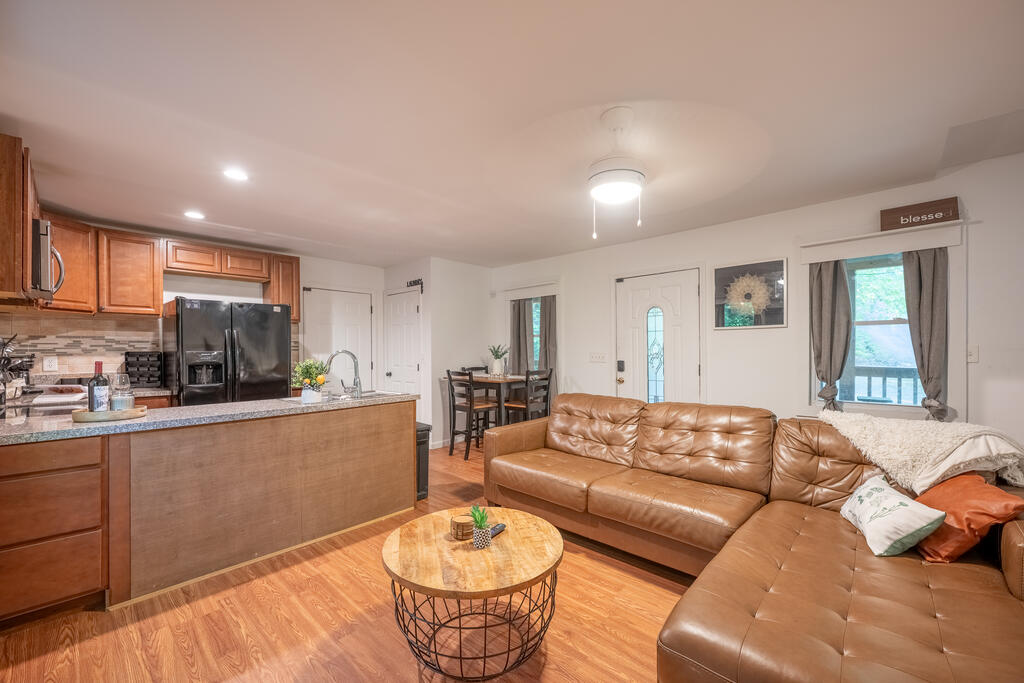 257 Pen Drive Property Photo 9