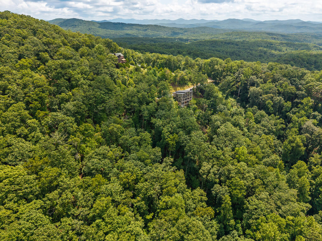 32 Raven Ridge Property Photo 4