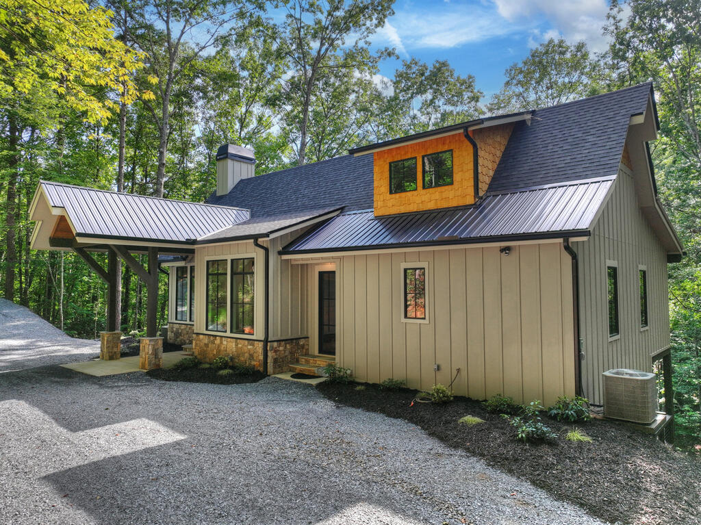 412 Mountain Tops Circle Property Photo 2