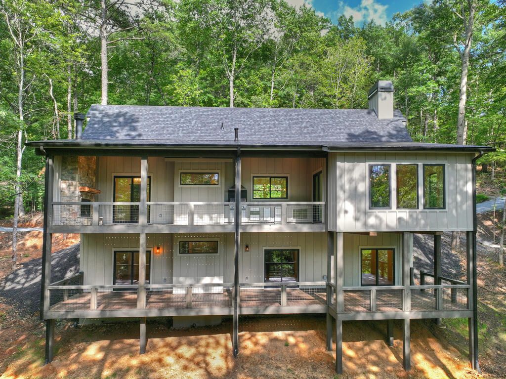 412 Mountain Tops Circle Property Photo 3
