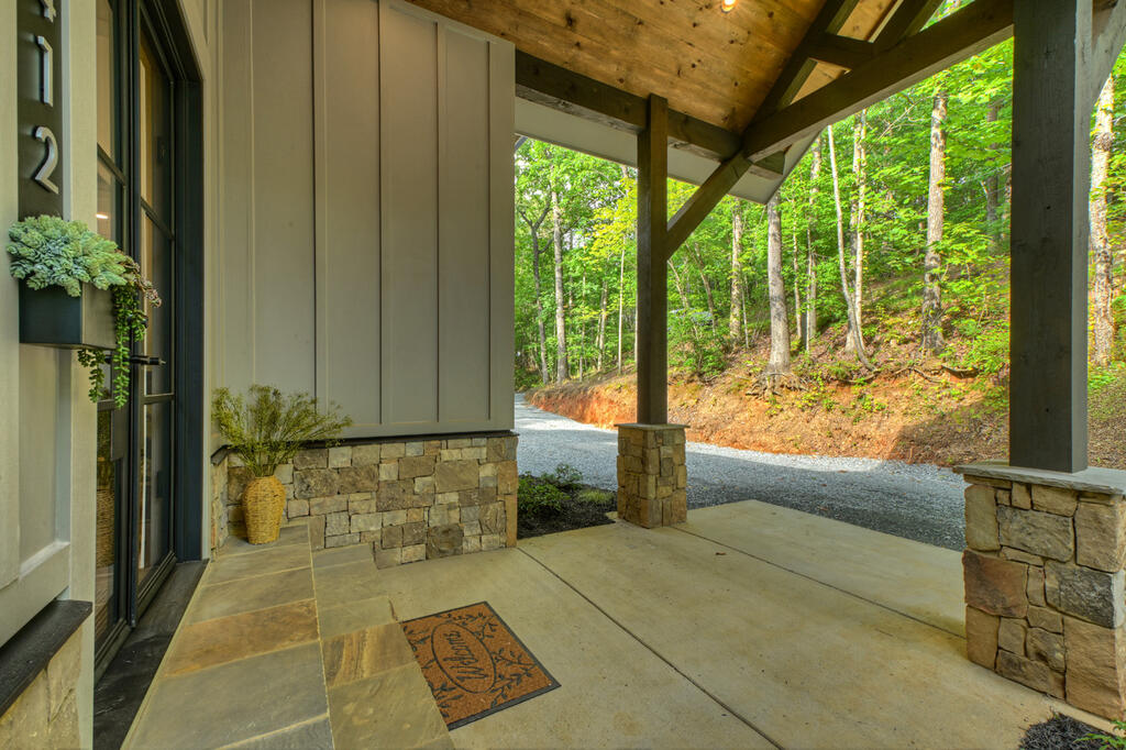 412 Mountain Tops Circle Property Photo 7