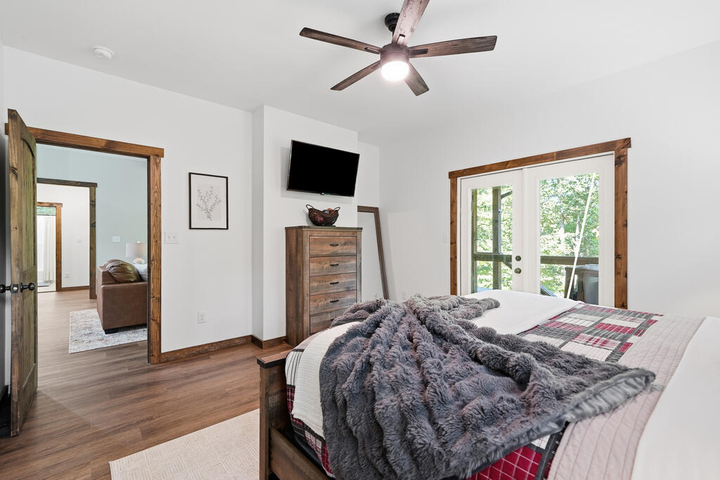 152 Springwater Court Property Photo 20