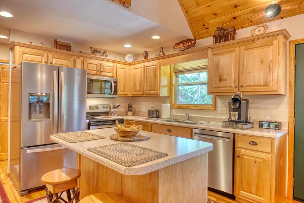 143 Lawrence Drive Property Photo 18