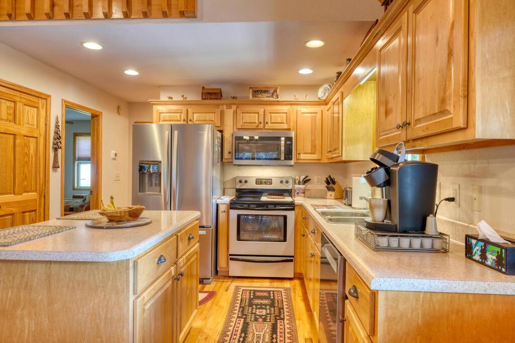 143 Lawrence Drive Property Photo 19