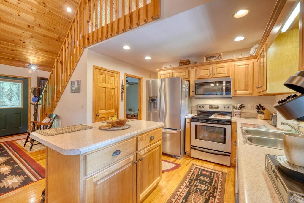143 Lawrence Drive Property Photo 20