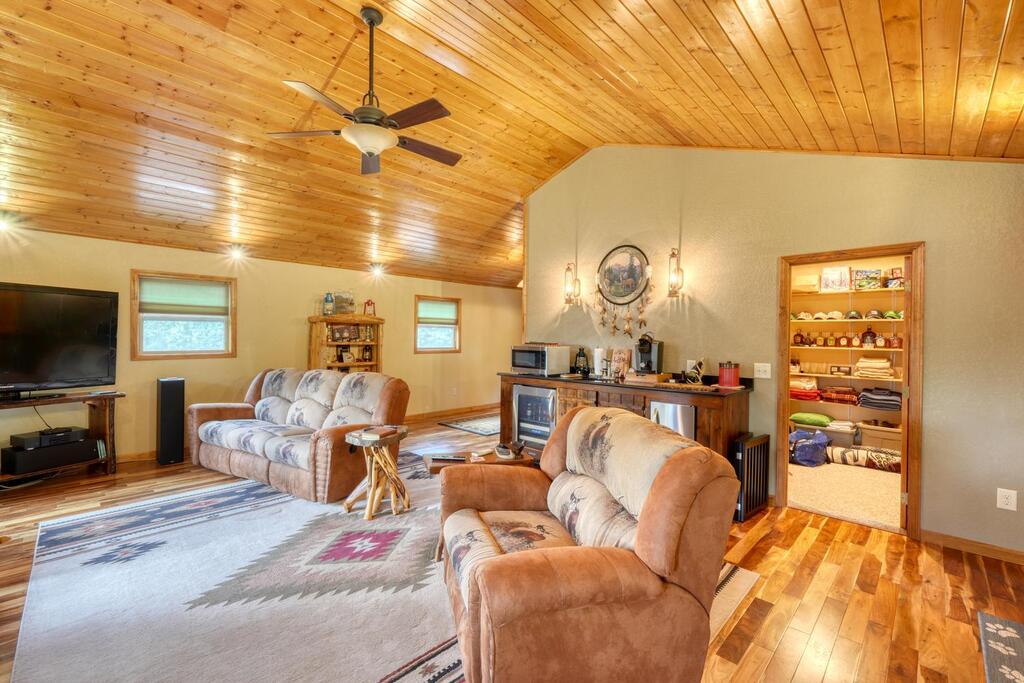 143 Lawrence Drive Property Photo 49