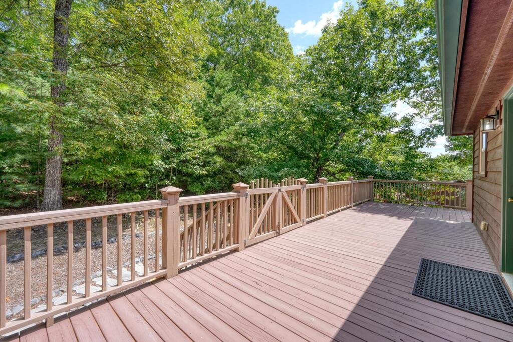 143 Lawrence Drive Property Photo 56