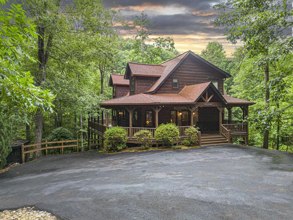 1934 Mountain Tops Road Property Photo 4