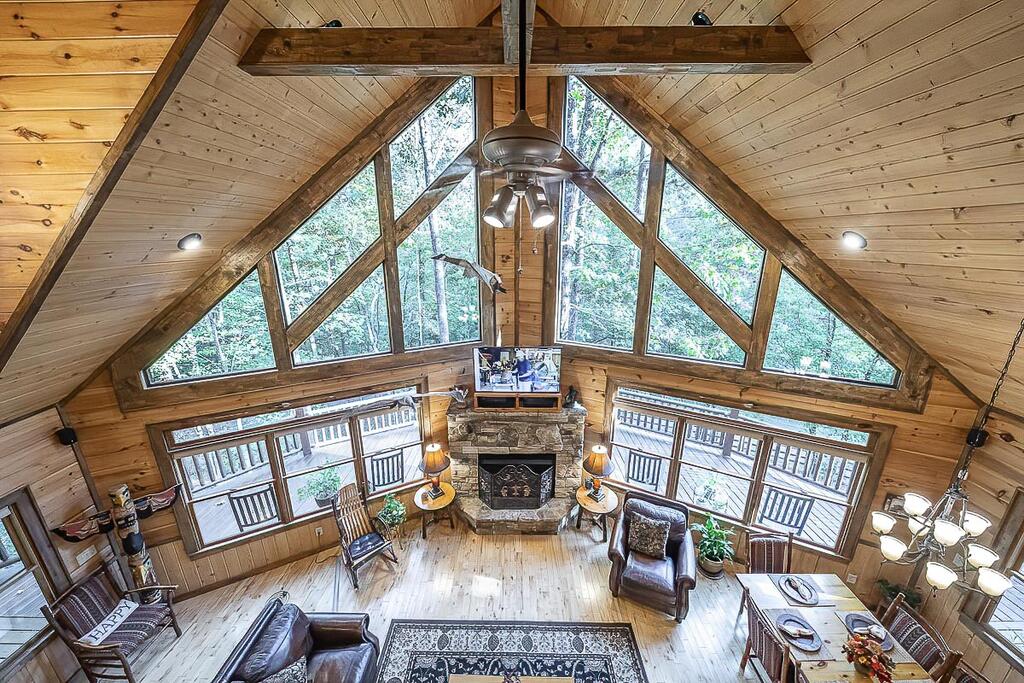 1934 Mountain Tops Road Property Photo 6