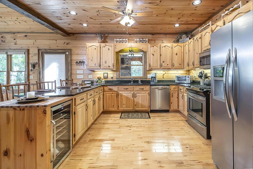 1934 Mountain Tops Road Property Photo 15