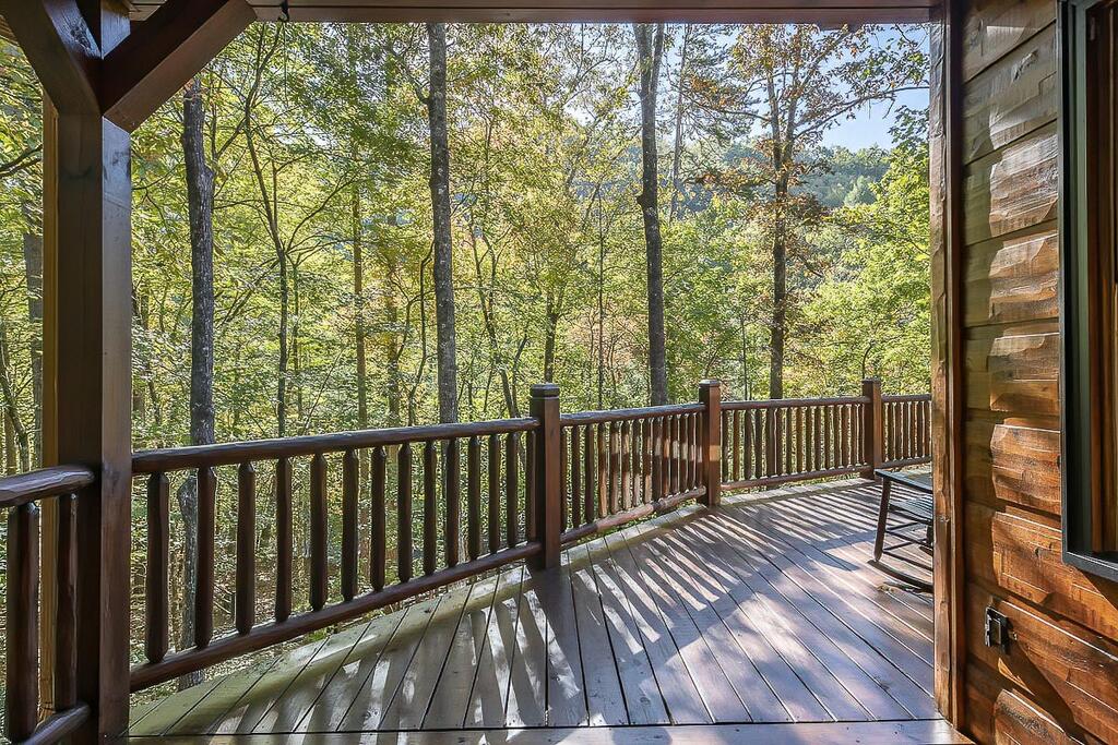 1934 Mountain Tops Road Property Photo 42