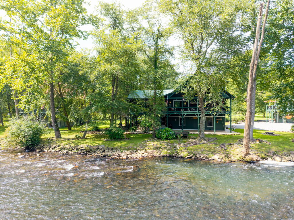 322 Theron Mccray Road Property Photo 3