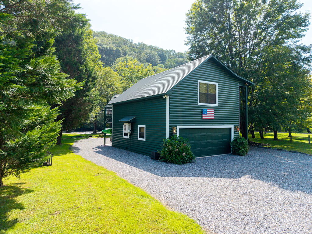 322 Theron Mccray Road Property Photo 10