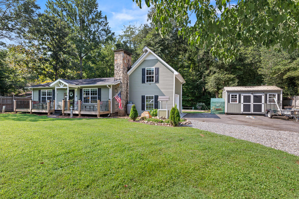 4036 Nowland Road Property Photo 4