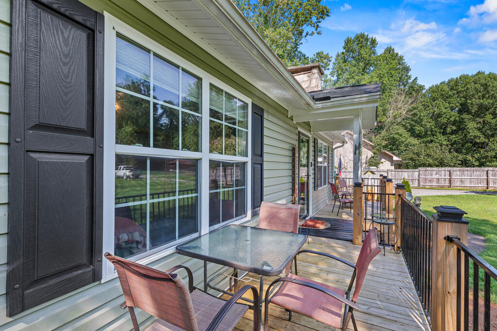 4036 Nowland Road Property Photo 6