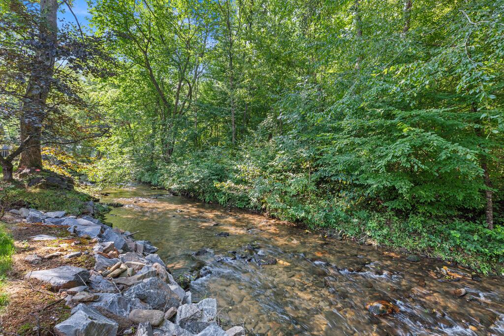 4036 Nowland Road Property Photo 7