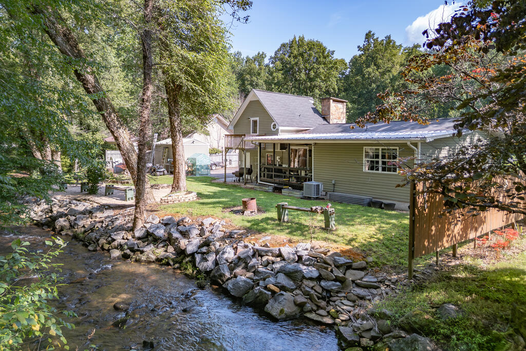 4036 Nowland Road Property Photo 16
